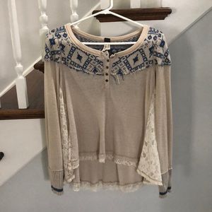 Long sleeve thermal and lace free people top!